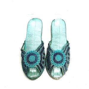 Vintage 1980s blue rattan sequin beaded peep toe espadrille sandals